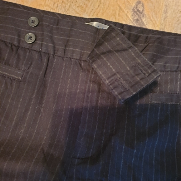 Old Navy pin strip pants - Picture 3 of 6